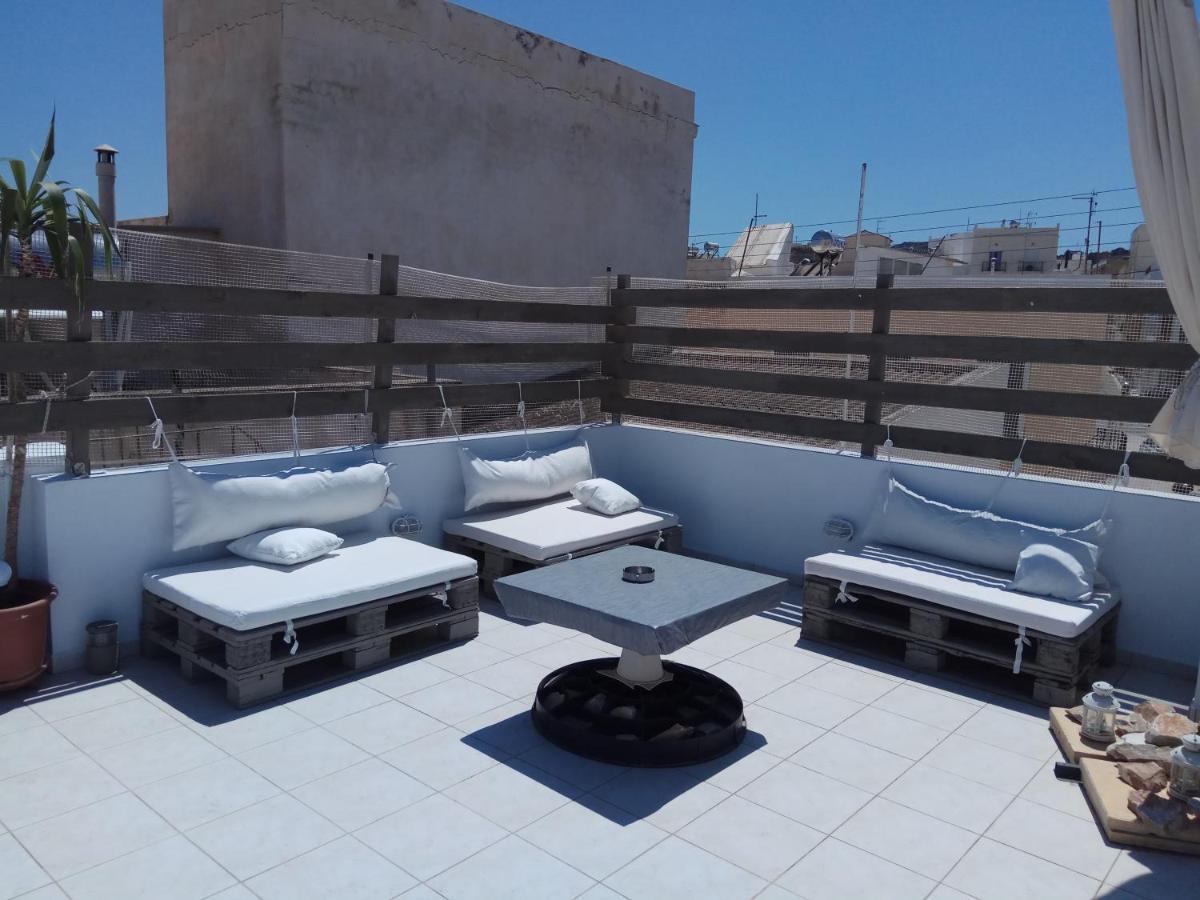 Simple And Special Appartement Ermoupoli Buitenkant foto