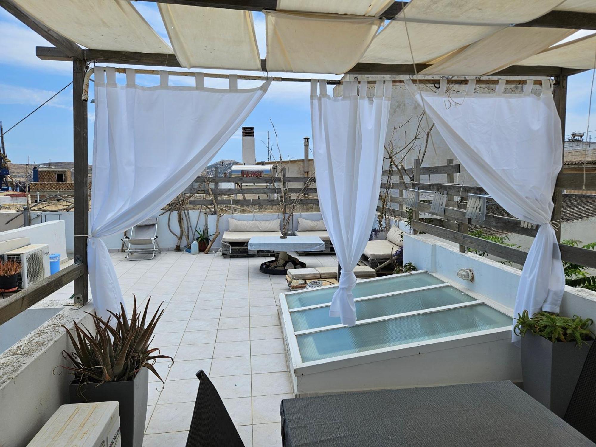 Simple And Special Appartement Ermoupoli Buitenkant foto